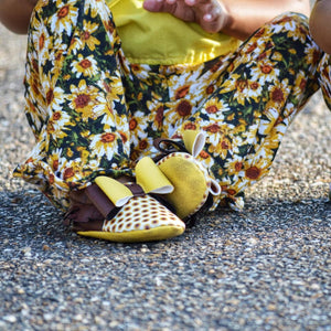 Sunflower Bow Moccasins